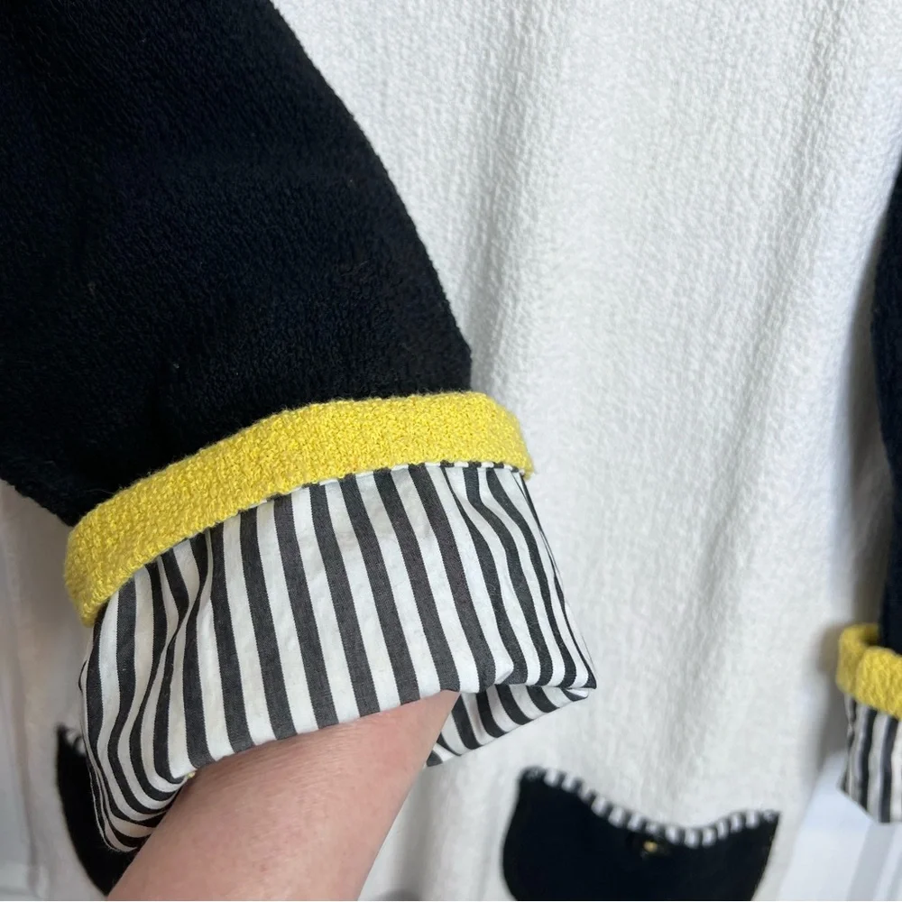 Margaret Winters Colorblocked Sweater. Size Large.‎